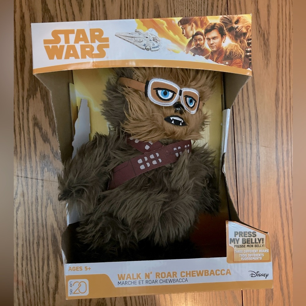 💫STARWARS💫CHEWBACCA WALknROAR interactive PLUSH💥NEW in BOX💥